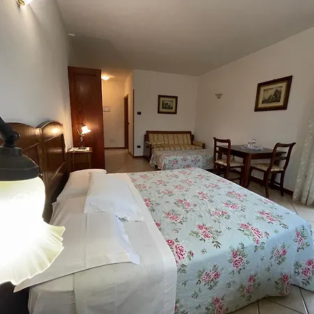 Al Vajo Farmház Lazise